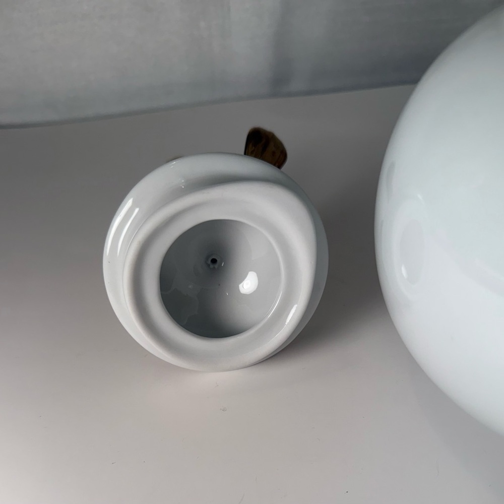 Mc2 By Top Choice White Teapot With Golden Bird - Picture 5 of 7